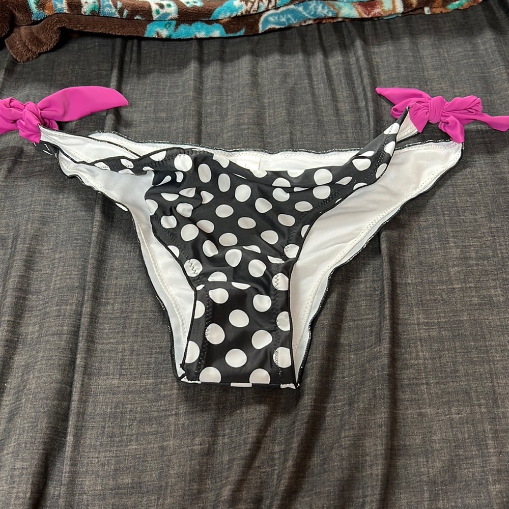 Bikini bottom!